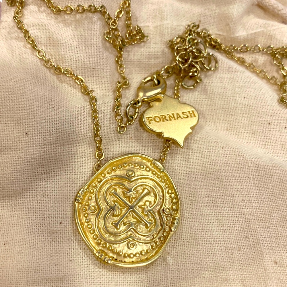 FORNASH ATOCHA ANCIENT COIN TREASURE SHORT MATTE GOLD NECKLACE BOHO PREPPY CHARM